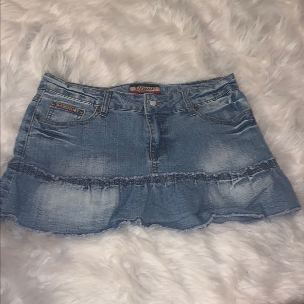 Eagame jean skirt 2000’s vibe
